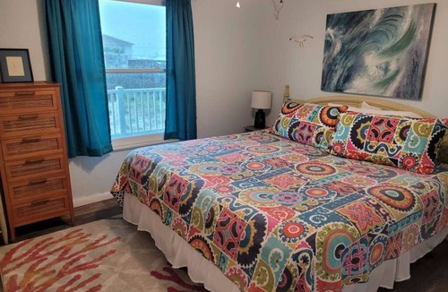 Toilla Segunda House | Turtles Nest, updated Family beach cottage only 1 block from the Gulf of Mexico.