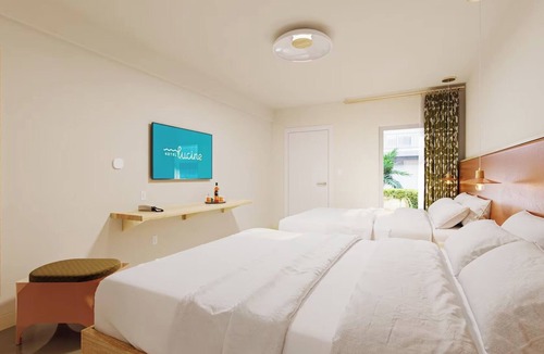 San Jacinto Hotel | Two Elegant Double Queen Suite Near Beach – Sand & Sea Luxury Stay