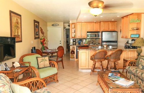 Honokowai Condo | Unit 108 breathtaking ocean view! discounted price!