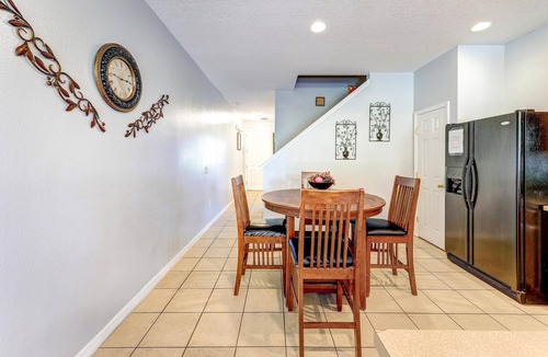 Crestwynd Bay House | Unit 4 | 3BR Home | 2 Mi to Disney | Pet Friendly | Heated Pool | Gated