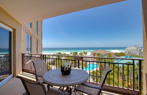 Sandestin Condo | Updated Beachfront Condo - Beach View, Balcony, Pool, Tiki Bar, Hot Tub, Tram