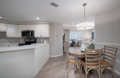 Sandestin Condo | Updated Beachfront Condo - Beach View, Balcony, Pool, Tiki Bar, Hot Tub, Tram