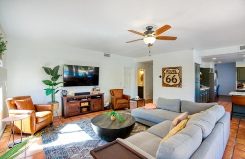 Ahwatukee Foothills Villa | Upscale Phoenix Abode Walk to South Mountain Park