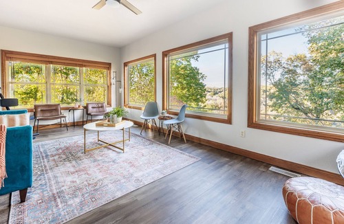 Bella Vista House | Velo Vista 5 BR Lake View Retreat, king beds, hot tub, game room, bike friendly