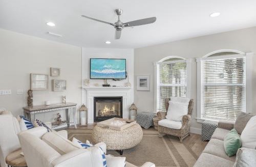 Seacrest Beach Apartment | Villas at Seacrest by Panhandle Getaways