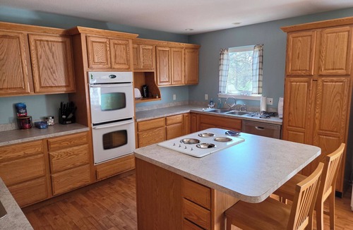 Lost Bridge Village House | Wake and Lake- 6-bedroom house/Lakefront on Beaver Lake