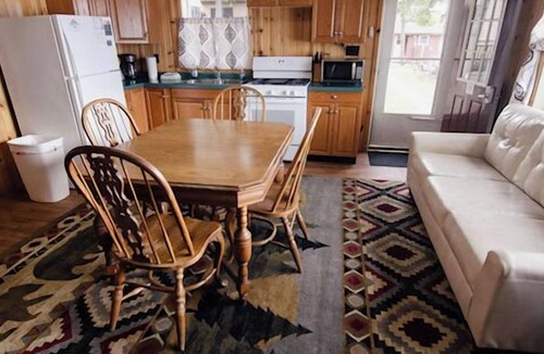 Au Train Cottage | Wake up to an AuTrain Lake Sunrise! On the beach!
