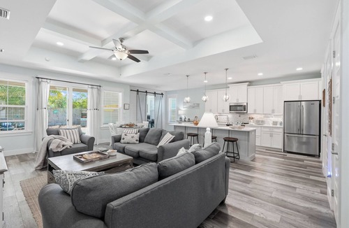 Laguna Beach Estates House | Walk to Beach w Private Pool & Hot Tub | Golf Cart