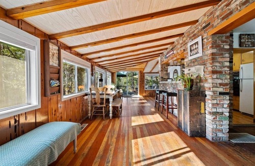 Twain Harte House | Walk to town, Lake access, Pet Friendly, King bed