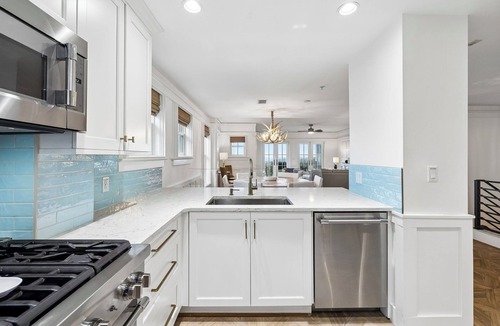 Gulf District Condo | Watercolor Condo w/Exclusive Pool Access