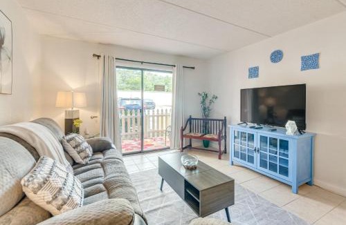 Mary Esther House | Waterfront Community w/Perks: Mary Esther Condo