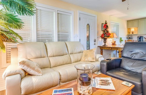 Ono Island Cabin | Waterfront Pensacola Paradise with Boat Slips!