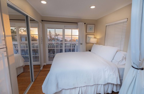 Laguna Beach Cottage | WOW. 25% off; THE Best Village Location;Beach close/ocean views.Walk Everywhere.