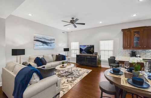 Downtown Apartment | WOW! Downtown Bentonville Condo Just Off The Square & Steps From Everything