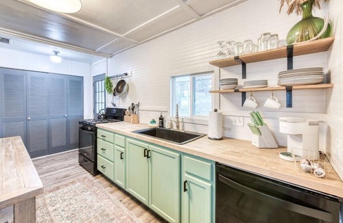 Coarsegold House | Yosemite Boho Bungalow, Pet Friendly + Mtn Views!