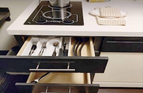 Somerset Apartment | Your Home Away From Home! 3 Relaxing units w/Kitchen. Near Revere Park!