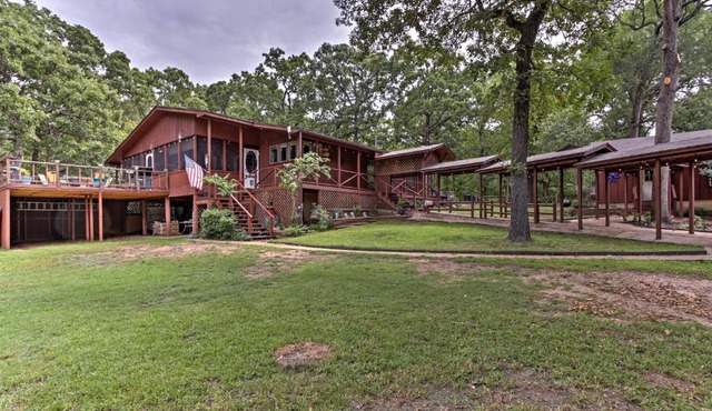 1-Acre Rustic Lake Resort with Outdoor Entertainment