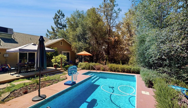1 Mi to Lake Tulloch: Home w/Patio Oasis & Pool