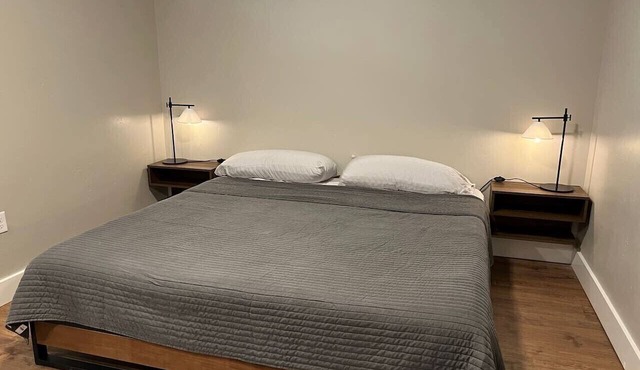#103 Spacious studio apartment in La Grande, OR