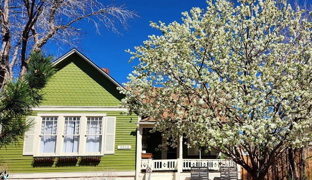 1880s home - Manitou Springs & Old Colorado City. Close to Garden of the Gods