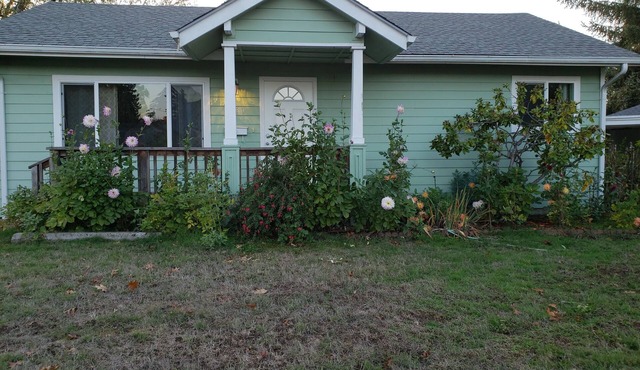 2 bedroom 1bathroom, sleeps 5