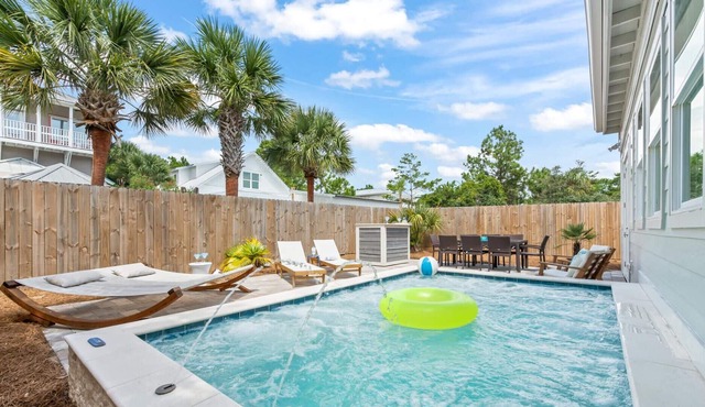 2 Blocks From Gulf! Heated Splash Pool! 5 Adult Bikes!