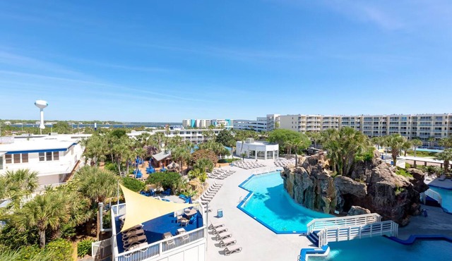 3 Beachy Rooms w/Outdoor Swimming Pool, Perfect for a Family Vacation