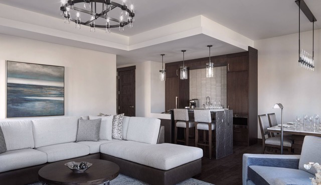 3 Bedroom Villa Suite Lakeview