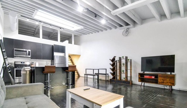 305 - BUILDING · EXCEPTIONAL 4 STORY TOWNHOUSE IN AAA LOCATION