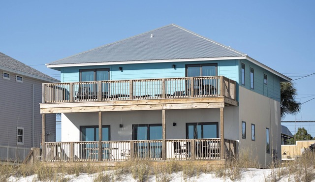 4 Bedroom Beachfront Home Near Pier Park! Gorgeous Unit with 2 Master Bedrooms. Sleeps 10!