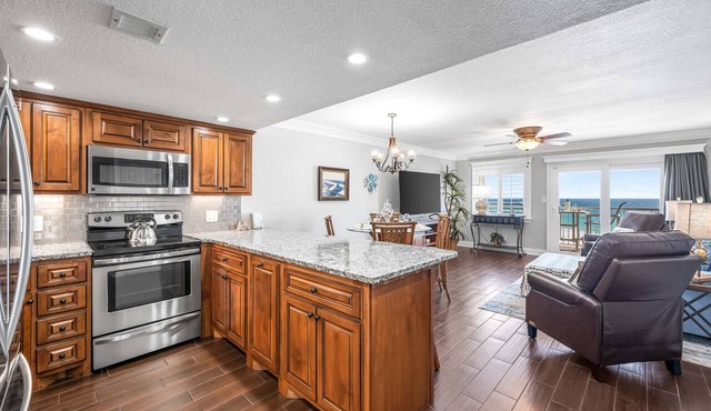 506- Stunning one bedroom condo