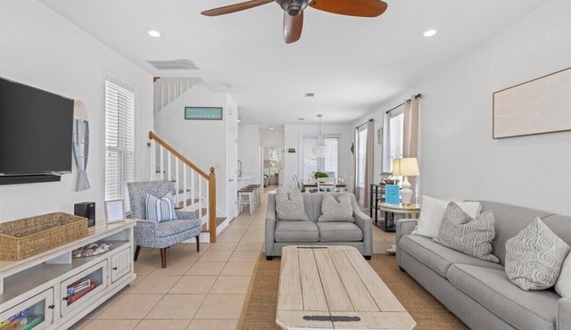 “A Little Salt Therapy” in Cassine Village - Seagrove Beach - 3 BR/3 BA - 2 Pools!