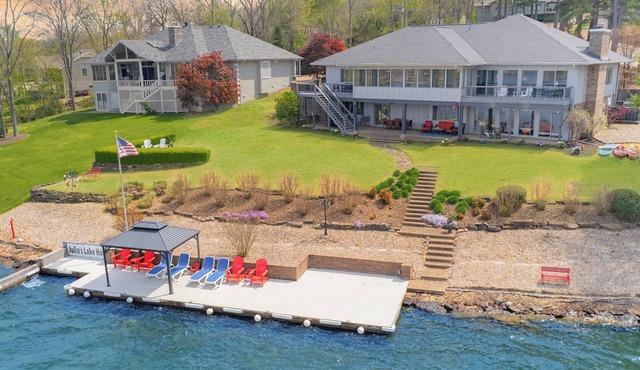Amazing Waterfront Family Home+Game Room+2 Kitchens+Firepit+Kayaks+Boat Dock