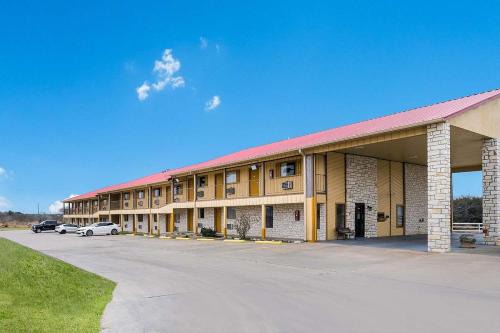 Americas Best Value Inn Refugio in Refugio