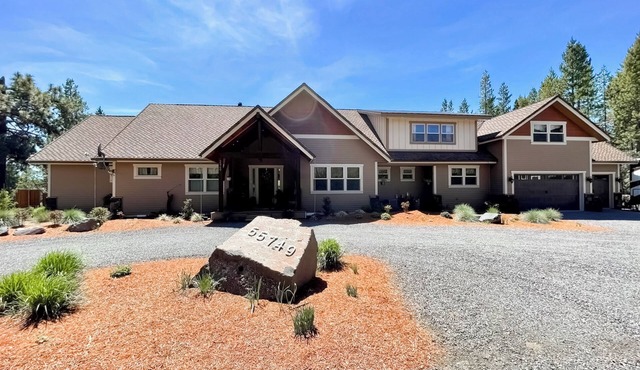 Angler's Oasis! Group-Friendly Deschutes River Gem