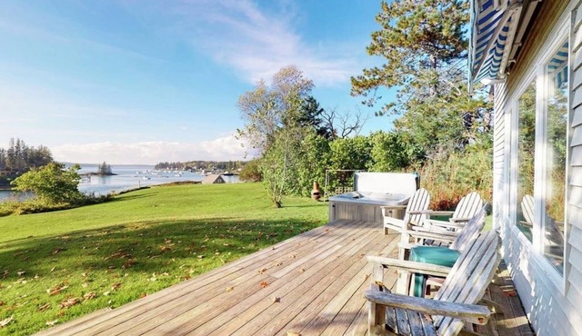 Bayfront house on Port Clyde Harbor with views, hot tub, beach access