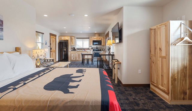 Bear Mountain -Suite 3 in Grants Pass
