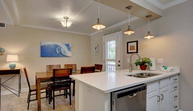 Bill's Beach Bungalow | East Beach Condo Near Pier Village | St. Simons Island