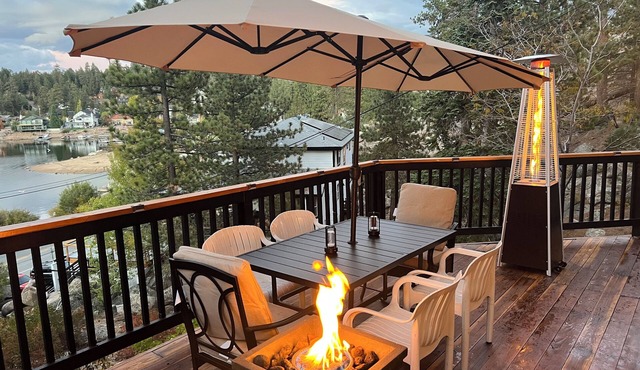 Breathtaking Lake Front Views+ New HotTub+AC+Pet Friendly Fenced in+EV Charger