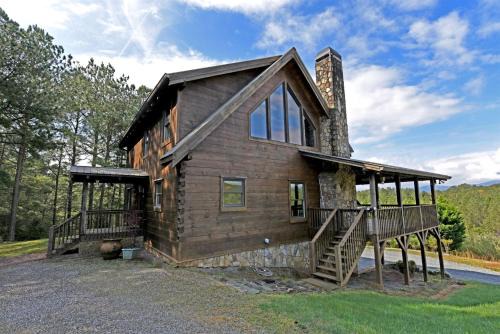 Brew with a View-3br/3ba sleeps 8, hot tub, gamero