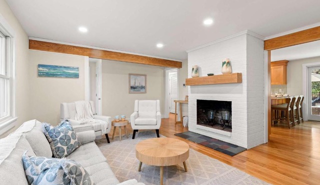 Central AC Fire Pit Game Room in Orleans