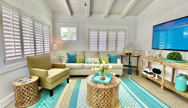 Charming 2BR Laguna Beach Cottage with Fenced Yard & Covered Patio ~ Beach Access #81