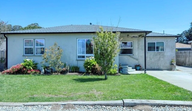 Charming 3-bedroom house in wonderful Arroyo Grande with WiFi