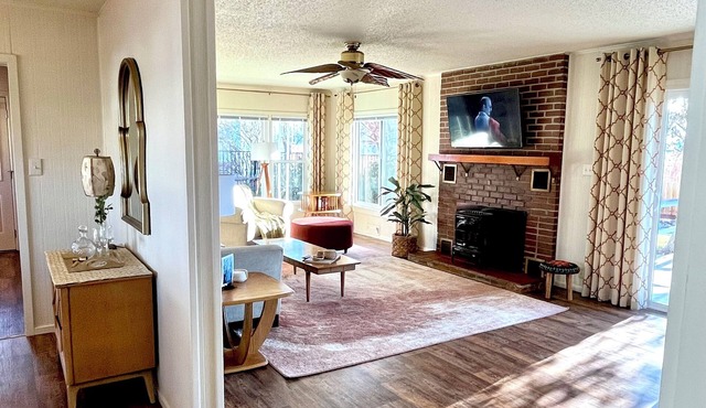 Charming house, prime neighborhood, 30 day minimum