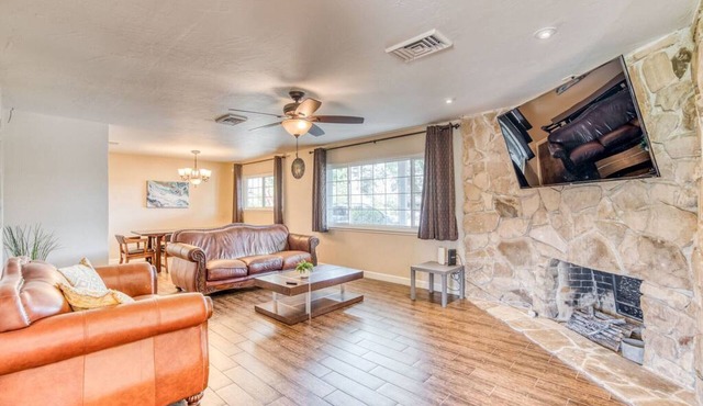 Charming Pet-Friendly Escape with Backyard Gazebo