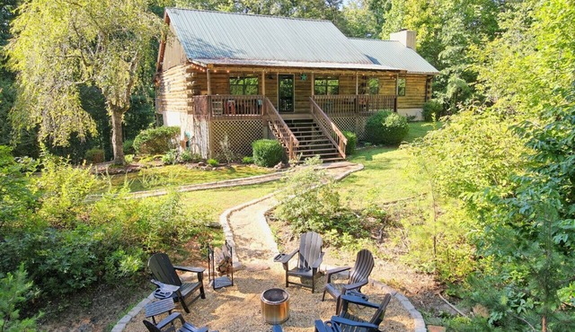Clyde`s Cabin | Firepit, Mtn Views, Pet-Friendly | Near Clayton & Wineries in Tiger