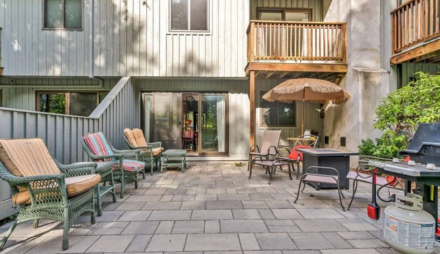 Condo with Fireplace, Windsor Village