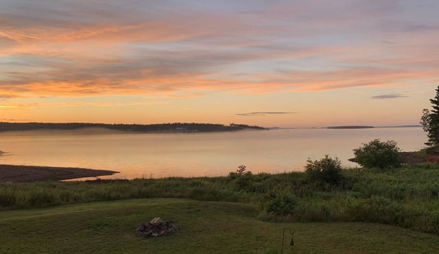 Cottage By The Bay