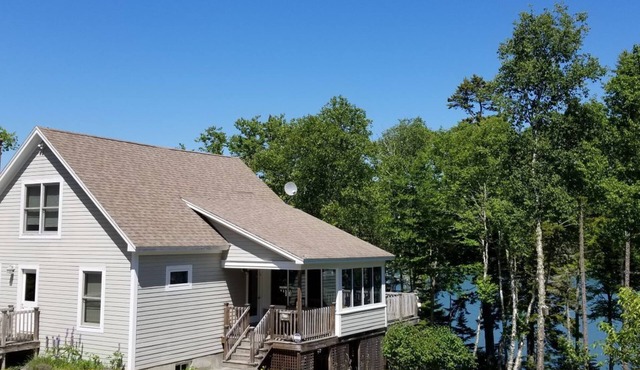 Cozy 2 bedroom 3 bathroom retreat