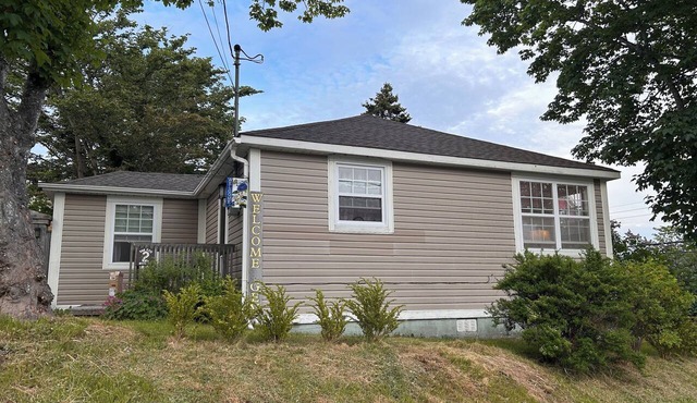 Cozy Noad Cottage in the Historic Town of Harbour Grace in Harbour Grace